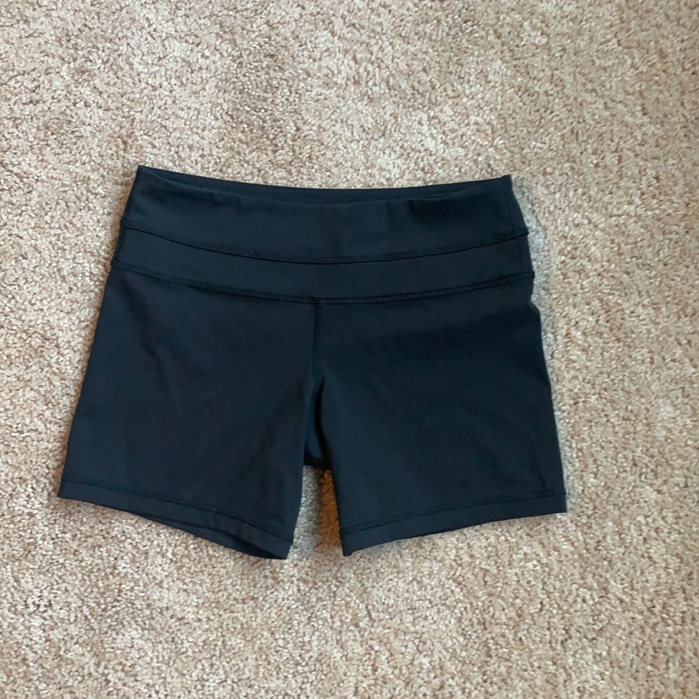 Lululemon bike short 5”